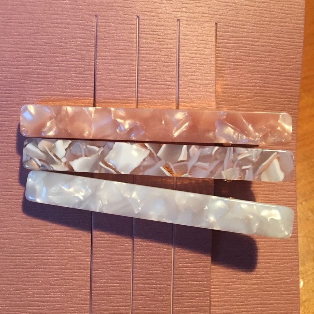 8 Other Reasons Hair Clips - Picture 8 of 10